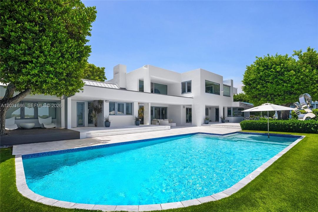 На продажу: $16,495,000 (6 спален, 5 ванн, 6613 Квадратных фут)