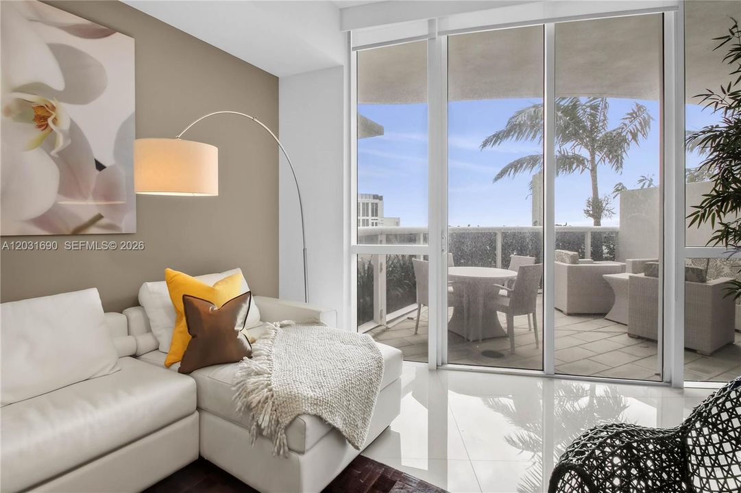 For Sale: $1,445,000 (2 beds, 2 baths, 1794 Square Feet)
