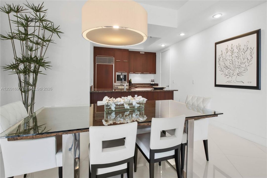 For Sale: $1,445,000 (2 beds, 2 baths, 1794 Square Feet)