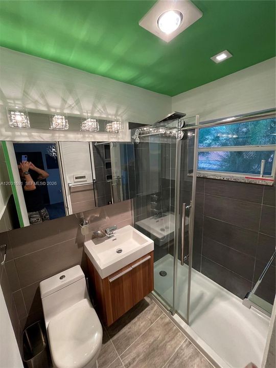 For Rent: $2,350 (1 beds, 1 baths, 0 Square Feet)