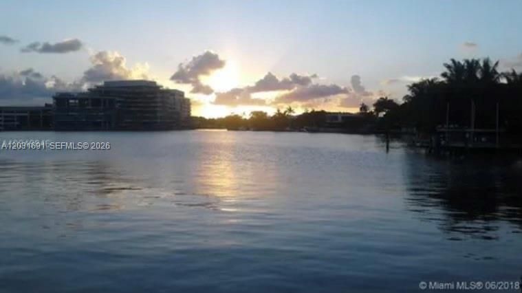 For Rent: $2,350 (1 beds, 1 baths, 0 Square Feet)