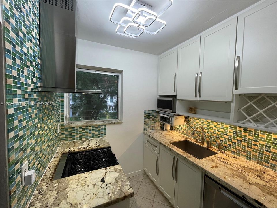For Rent: $2,350 (1 beds, 1 baths, 0 Square Feet)