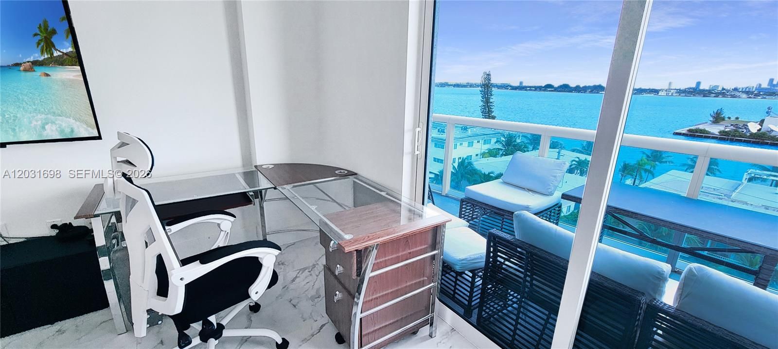 For Sale: $490,000 (2 beds, 2 baths, 1251 Square Feet)