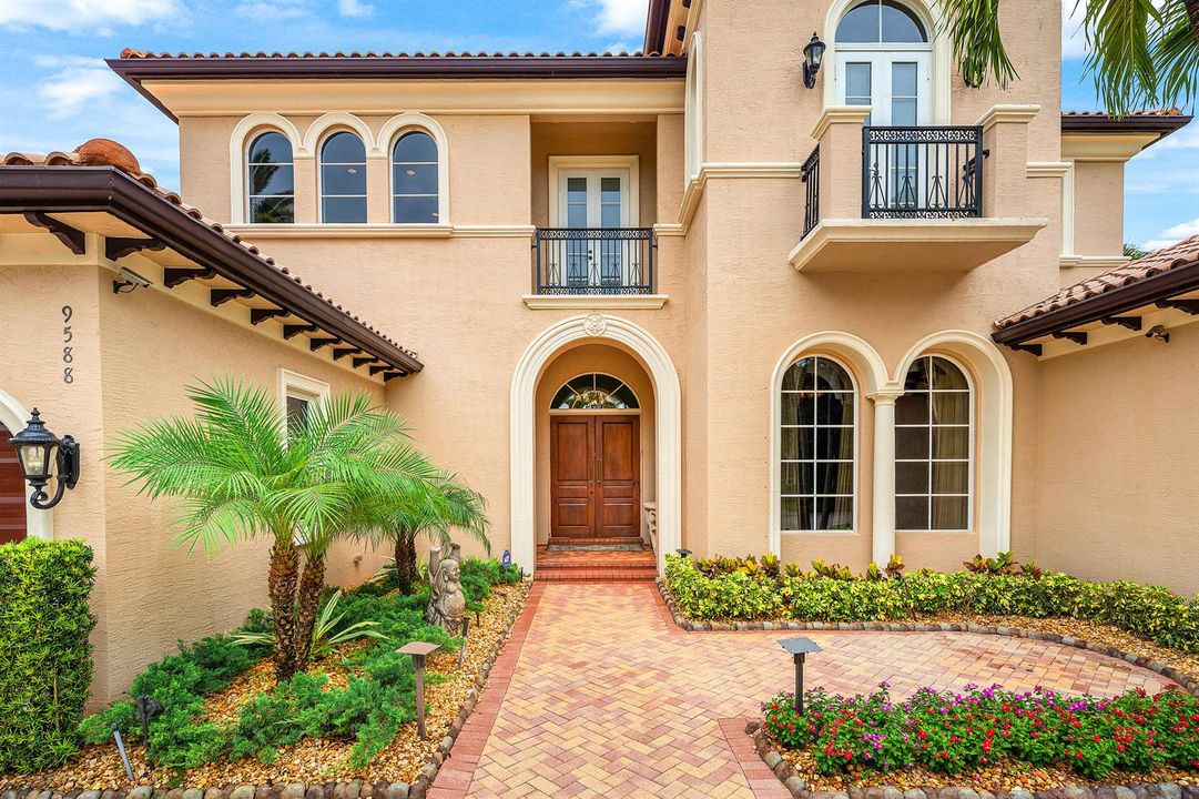 004-9588BridgebrookDrive-BocaRaton-FL-33