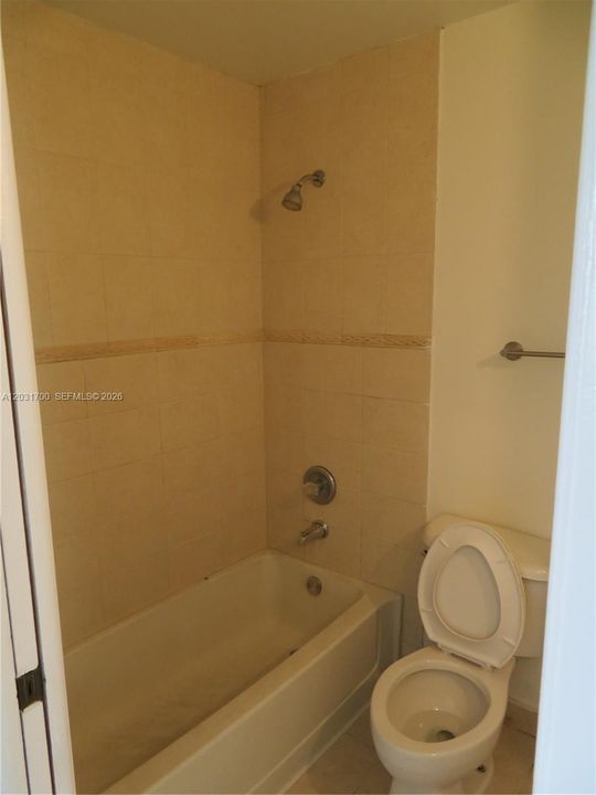 En Renta: $2,400 (3 camas, 2 baños, 959 Pies cuadrados)