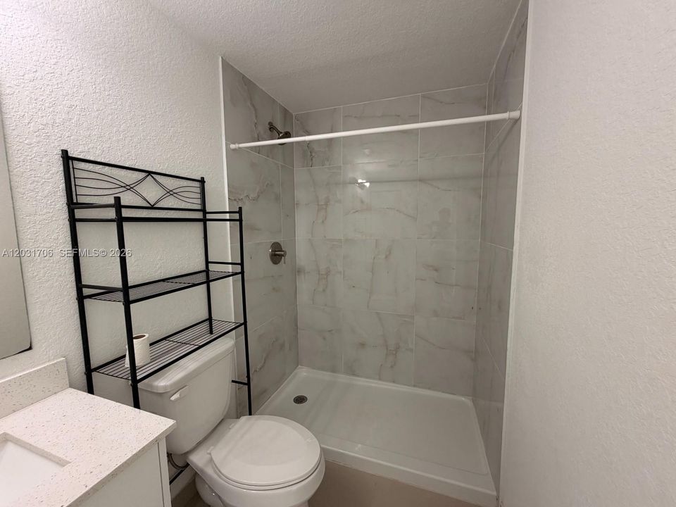 For Sale: $399,000 (4 beds, 3 baths, 1398 Square Feet)