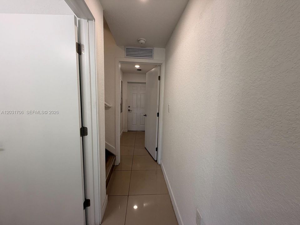For Sale: $399,000 (4 beds, 3 baths, 1398 Square Feet)