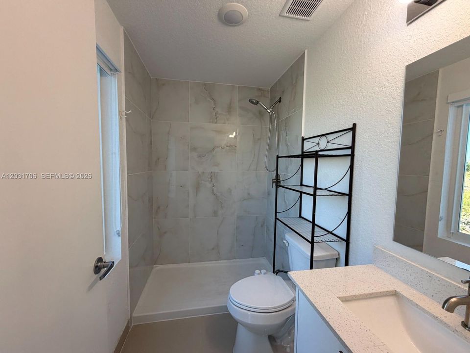 For Sale: $399,000 (4 beds, 3 baths, 1398 Square Feet)