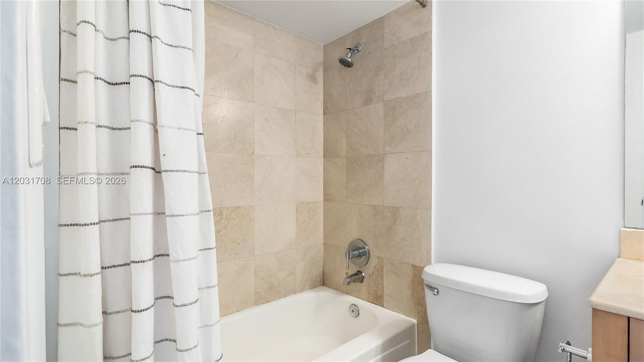 For Rent: $3,000 (0 beds, 1 baths, 481 Square Feet)