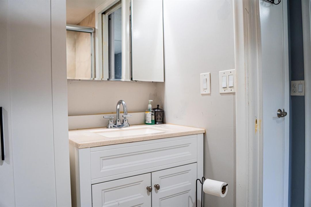 55 SE 14th Street -21
