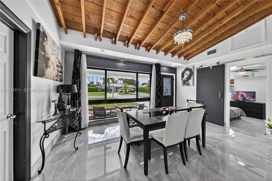 В аренду: $7,500 (3 спален, 2 ванн, 1324 Квадратных фут)
