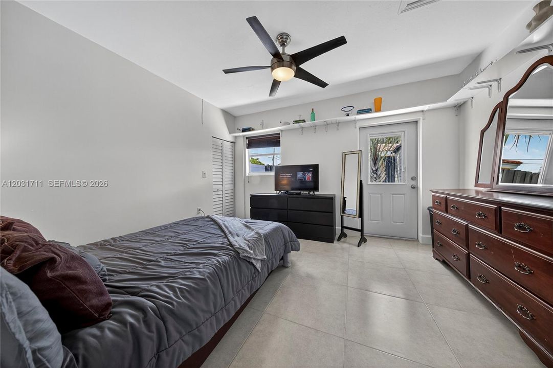 В аренду: $7,500 (3 спален, 2 ванн, 1324 Квадратных фут)