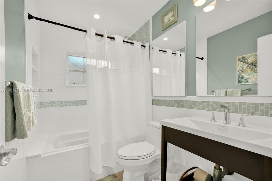For Sale: $725,000 (3 beds, 2 baths, 1510 Square Feet)