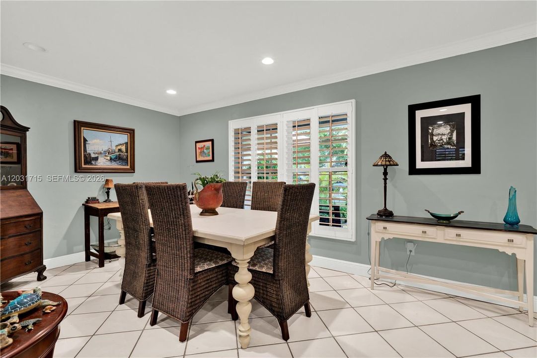 For Sale: $725,000 (3 beds, 2 baths, 1510 Square Feet)