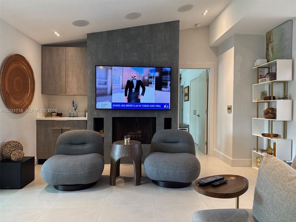 En Venta: $1,175,000 (3 camas, 2 baños, 1450 Pies cuadrados)