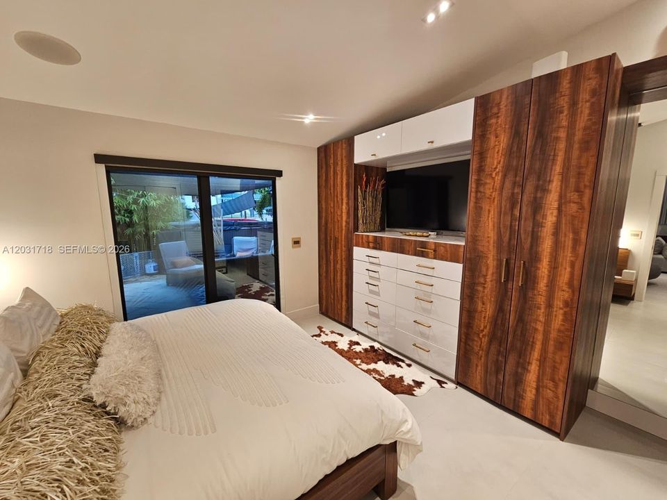 En Venta: $1,175,000 (3 camas, 2 baños, 1450 Pies cuadrados)