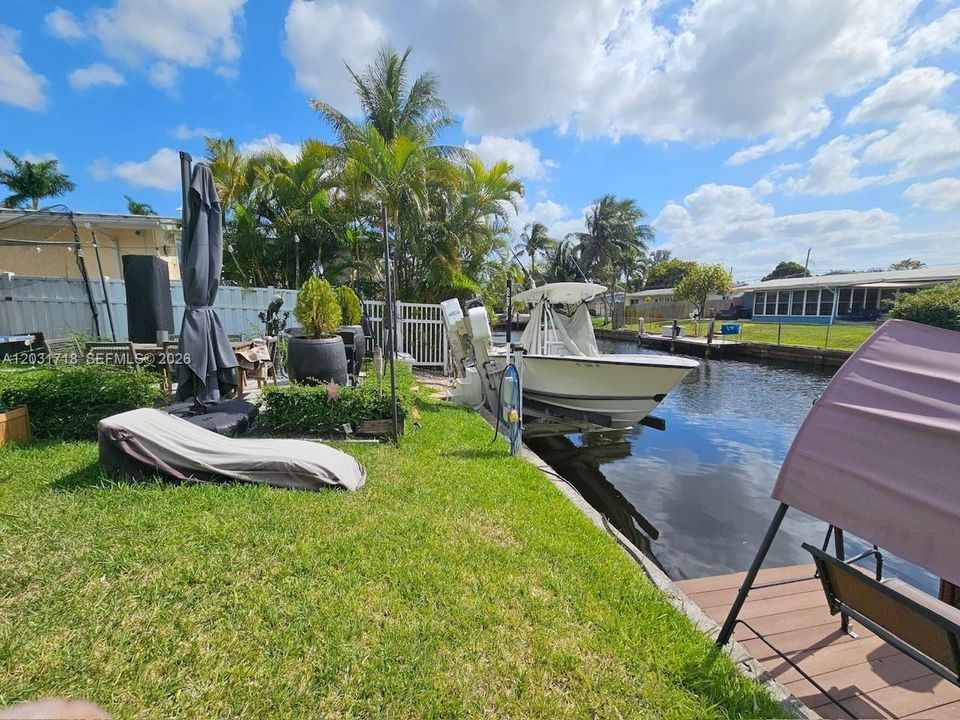 En Venta: $1,175,000 (3 camas, 2 baños, 1450 Pies cuadrados)