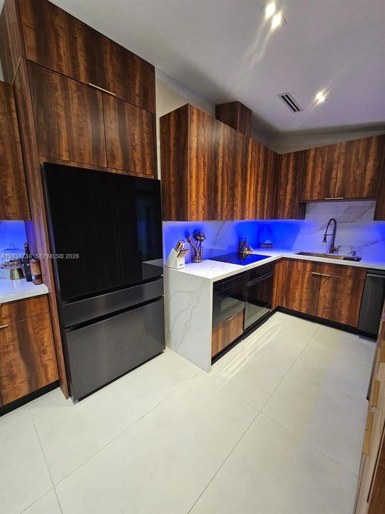 En Venta: $1,175,000 (3 camas, 2 baños, 1450 Pies cuadrados)