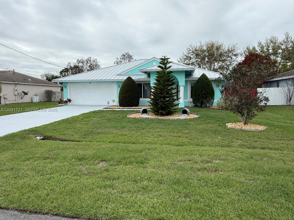 En Venta: $429,000 (3 camas, 2 baños, 1562 Pies cuadrados)