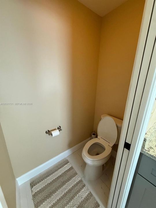 En Venta: $429,000 (3 camas, 2 baños, 1562 Pies cuadrados)