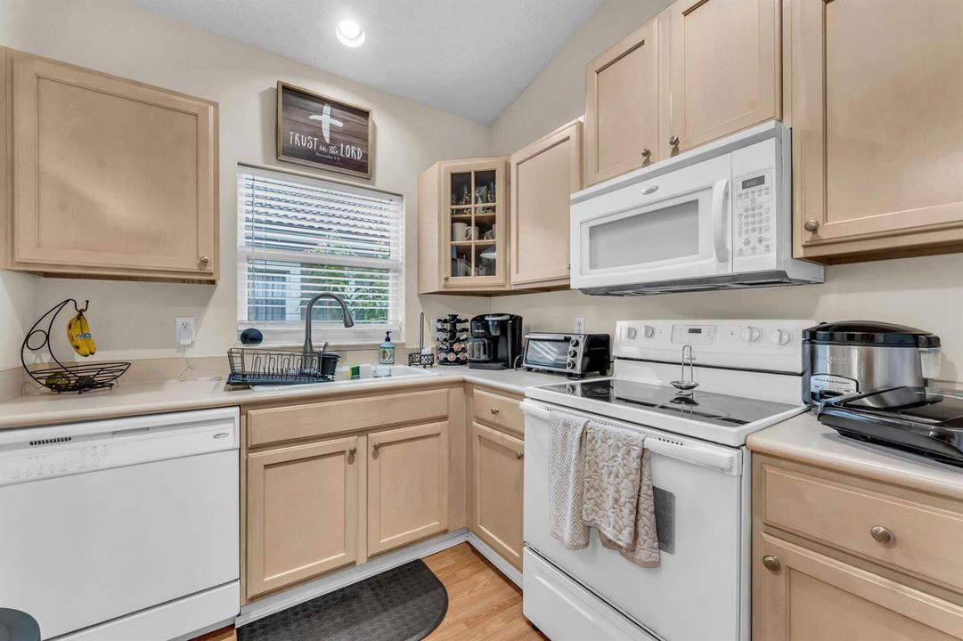 4-web-or-mls-DON01044