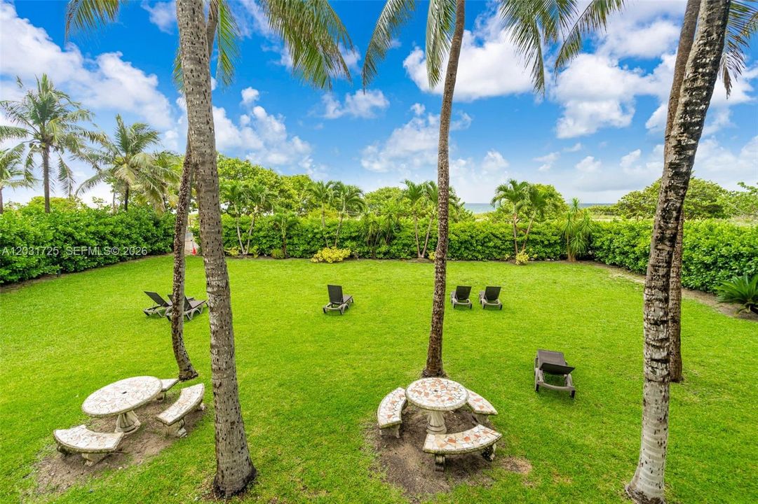 For Rent: $4,500 (2 beds, 2 baths, 1100 Square Feet)
