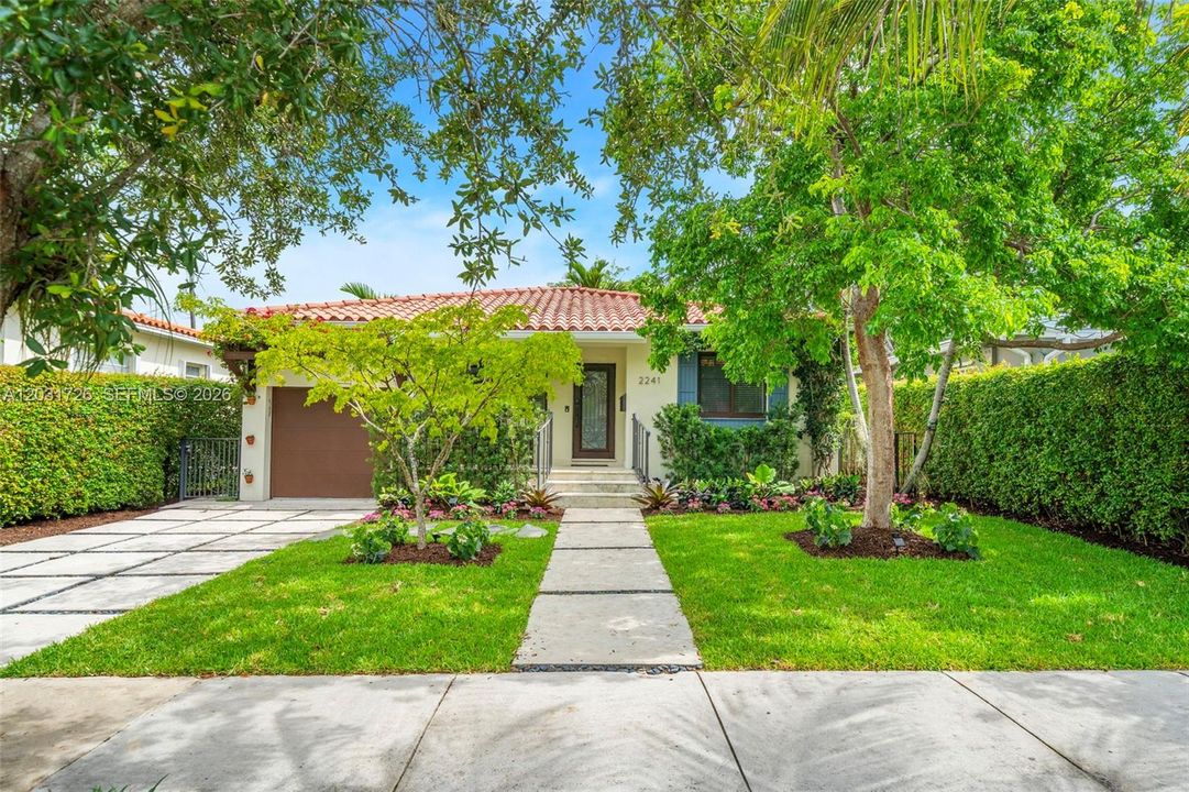 For Sale: $1,090,000 (3 beds, 1 baths, 1504 Square Feet)