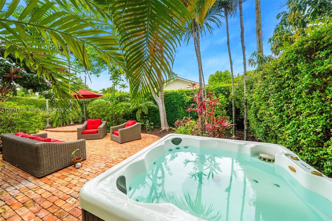 For Sale: $1,090,000 (3 beds, 1 baths, 1504 Square Feet)