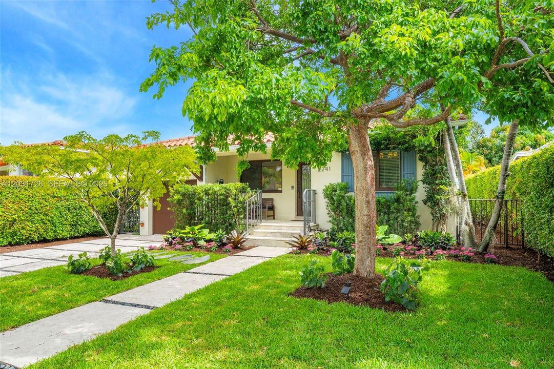 For Sale: $1,090,000 (3 beds, 1 baths, 1504 Square Feet)