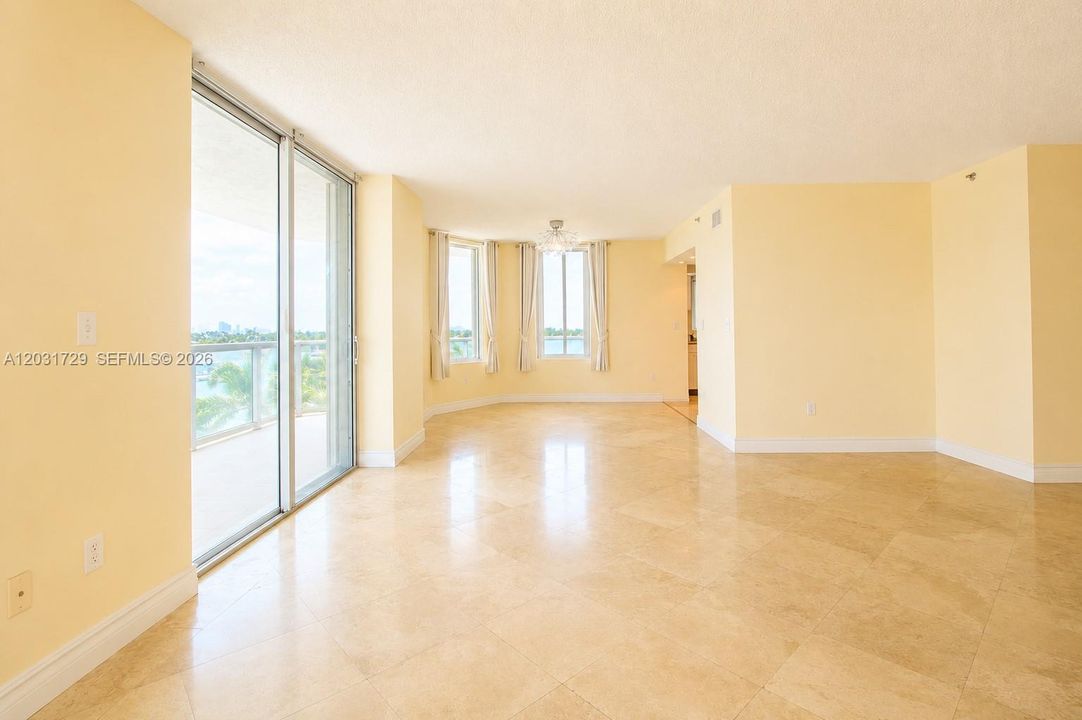 For Sale: $784,900 (3 beds, 2 baths, 1390 Square Feet)