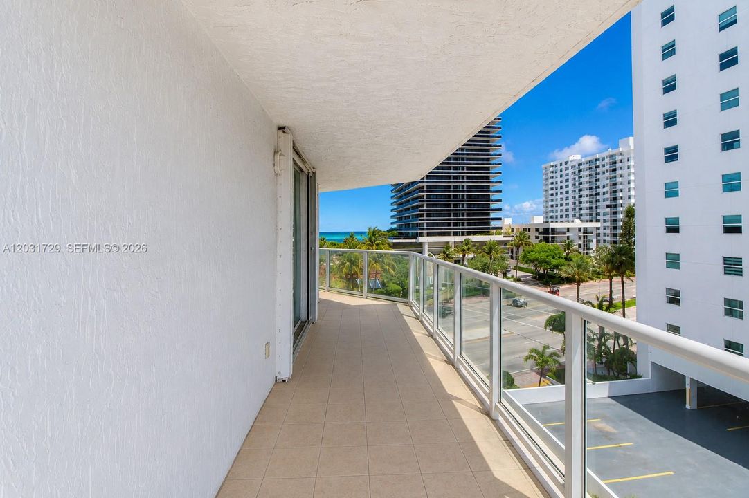 For Sale: $784,900 (3 beds, 2 baths, 1390 Square Feet)