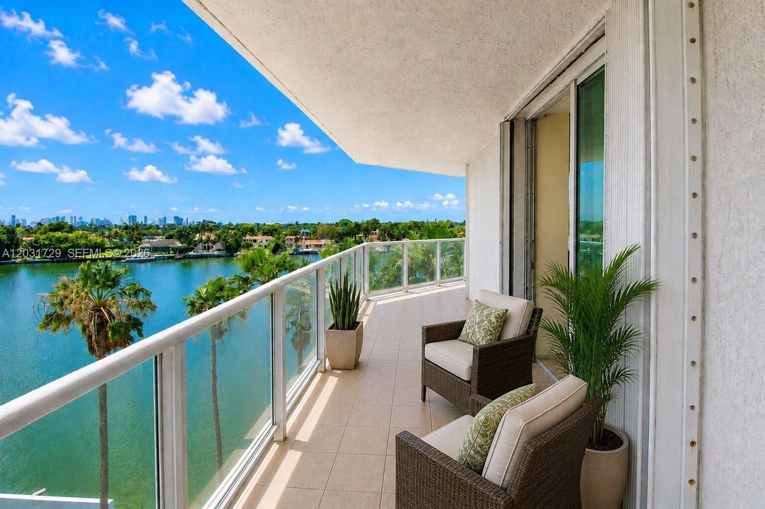 For Sale: $784,900 (3 beds, 2 baths, 1390 Square Feet)