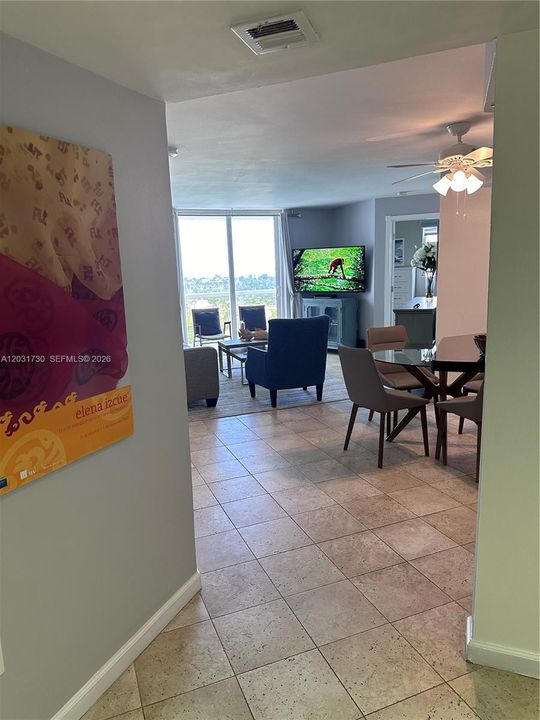 For Rent: $3,450 (2 beds, 2 baths, 908 Square Feet)