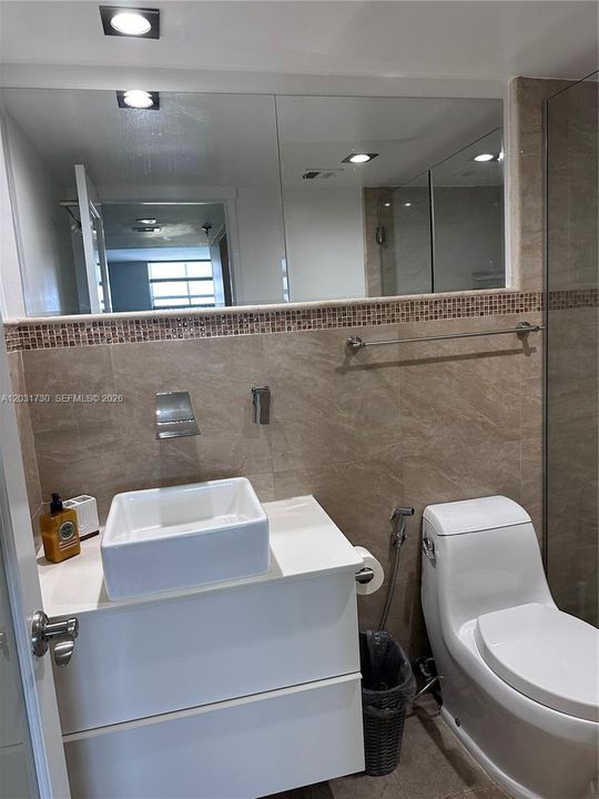 For Rent: $3,450 (2 beds, 2 baths, 908 Square Feet)