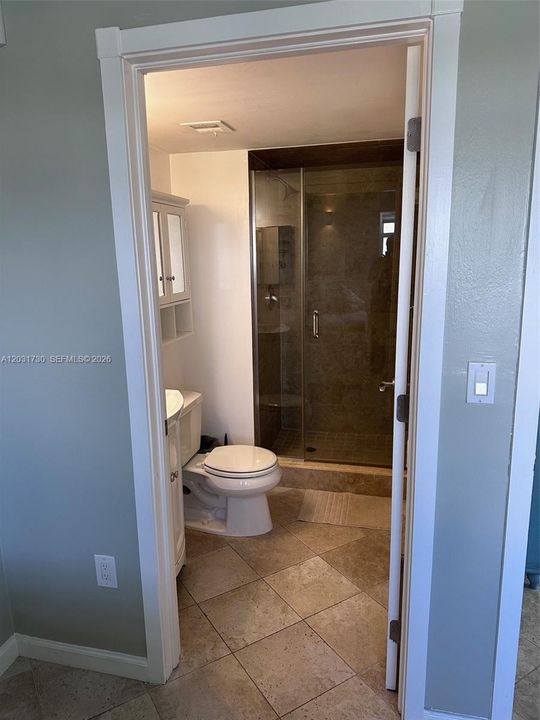 For Rent: $3,450 (2 beds, 2 baths, 908 Square Feet)