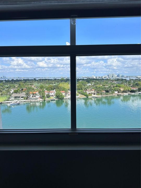 For Rent: $3,450 (2 beds, 2 baths, 908 Square Feet)