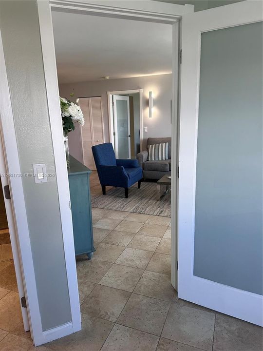 For Rent: $3,450 (2 beds, 2 baths, 908 Square Feet)