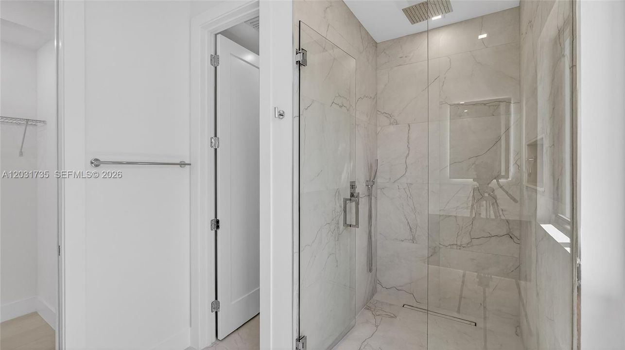 На продажу: $899,000 (3 спален, 2 ванн, 2040 Квадратных фут)