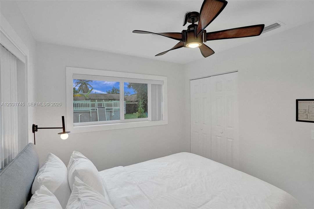For Sale: $449,000 (2 beds, 1 baths, 965 Square Feet)