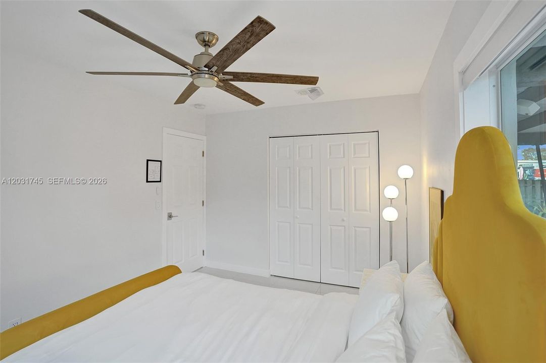 For Sale: $449,000 (2 beds, 1 baths, 965 Square Feet)