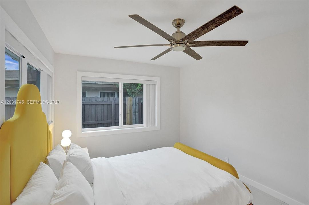 For Sale: $449,000 (2 beds, 1 baths, 965 Square Feet)