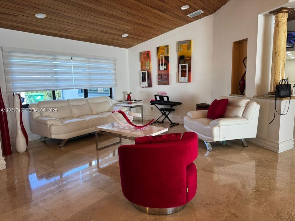 For Sale: $3,250,000 (4 beds, 4 baths, 3891 Square Feet)