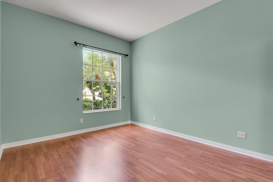 805 Niemen Dr Bedroom 3 Em