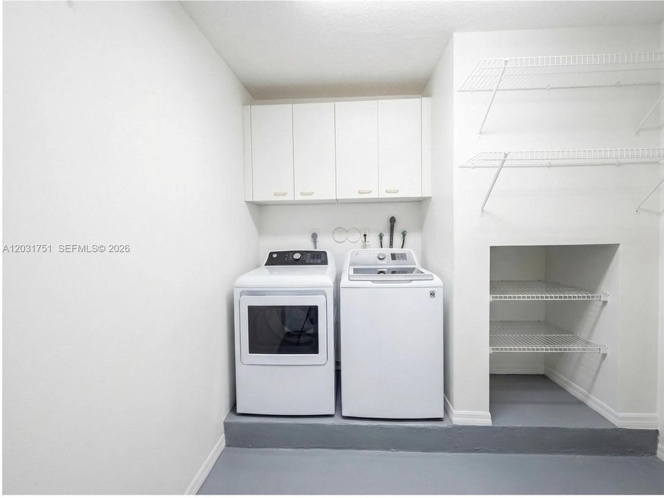 For Rent: $4,450 (3 beds, 2 baths, 1919 Square Feet)