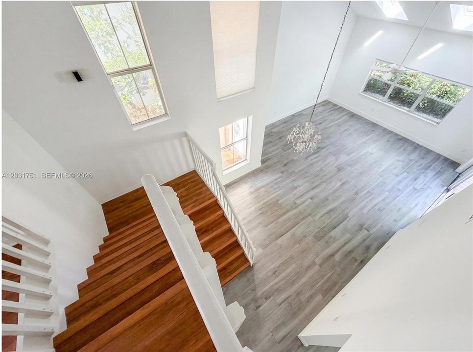 For Rent: $4,450 (3 beds, 2 baths, 1919 Square Feet)