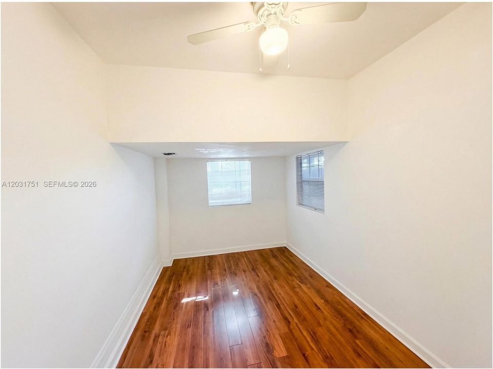 For Rent: $4,450 (3 beds, 2 baths, 1919 Square Feet)