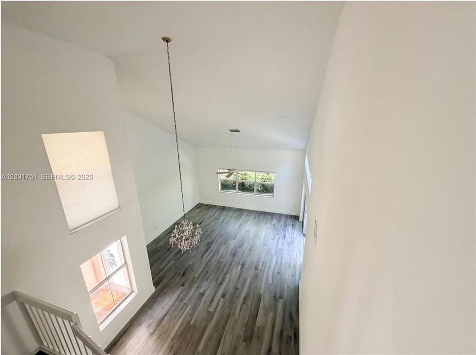 For Rent: $4,450 (3 beds, 2 baths, 1919 Square Feet)