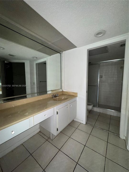 For Sale: $242,000 (2 beds, 2 baths, 1351 Square Feet)