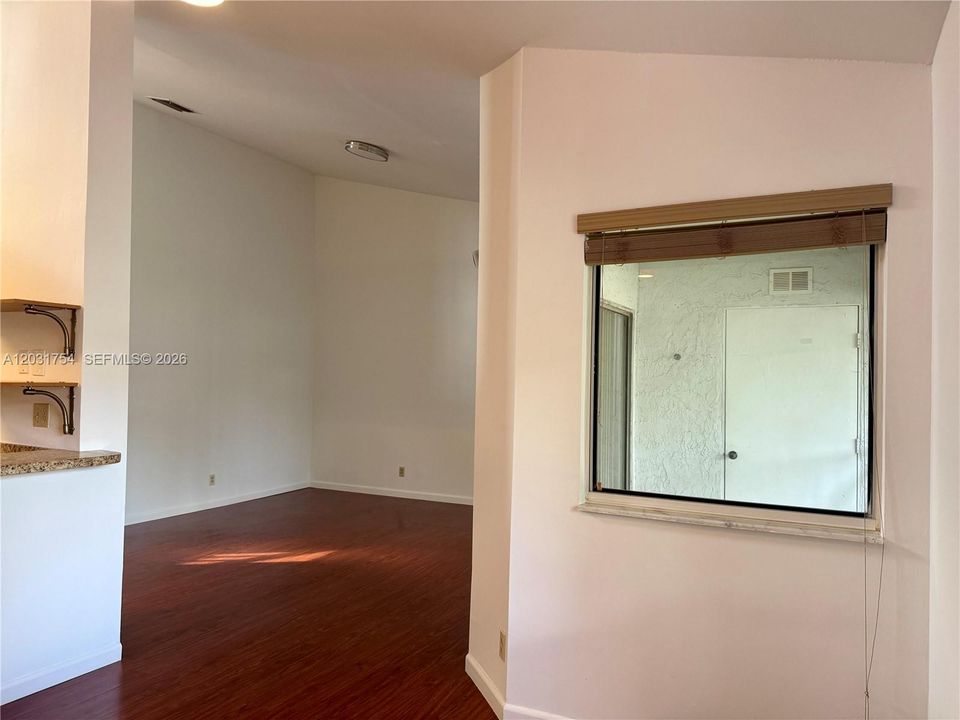 For Rent: $2,500 (2 beds, 2 baths, 1312 Square Feet)