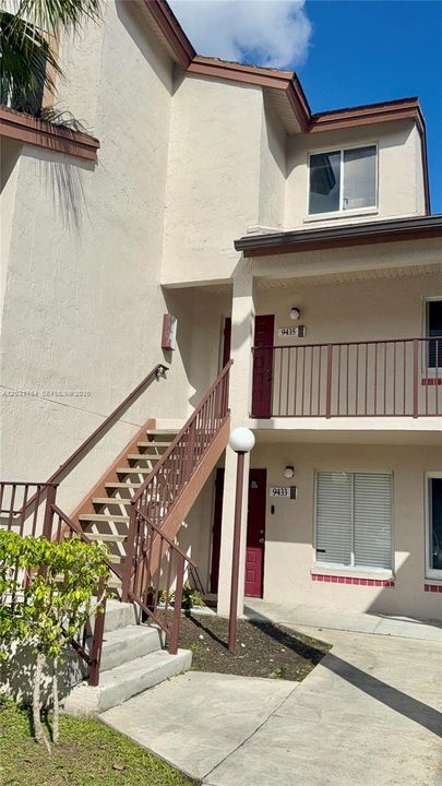 For Rent: $2,500 (2 beds, 2 baths, 1312 Square Feet)